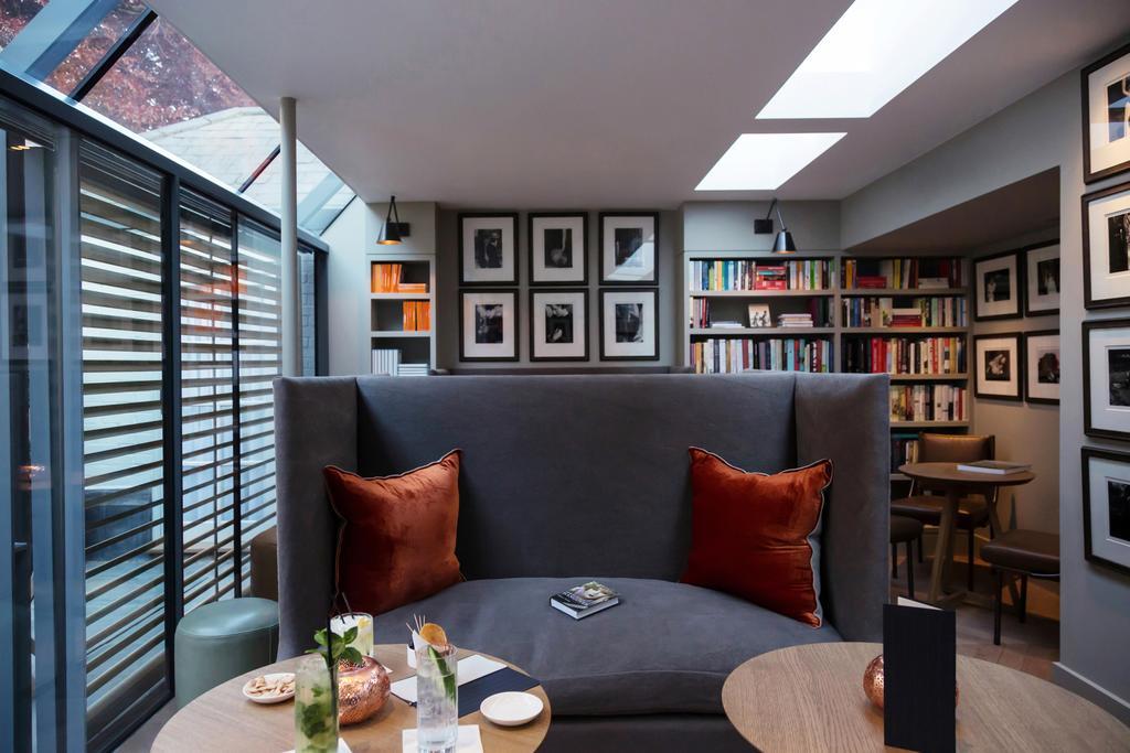 Old Parsonage Hotel Оксфорд Екстер'єр фото The Library at The Ivy, St John's Wood